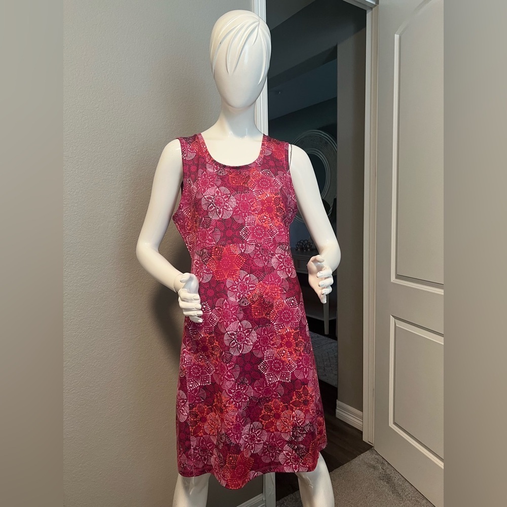 LL Bean Sleeveless Activewear Dress Pink Floral Size M